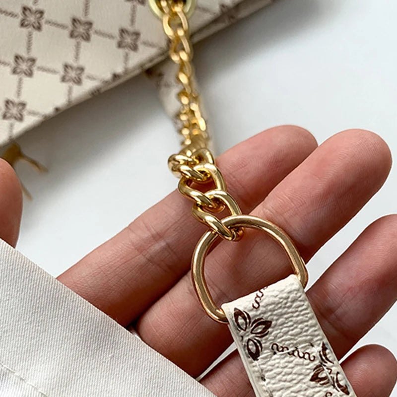 ChicCharm Tote